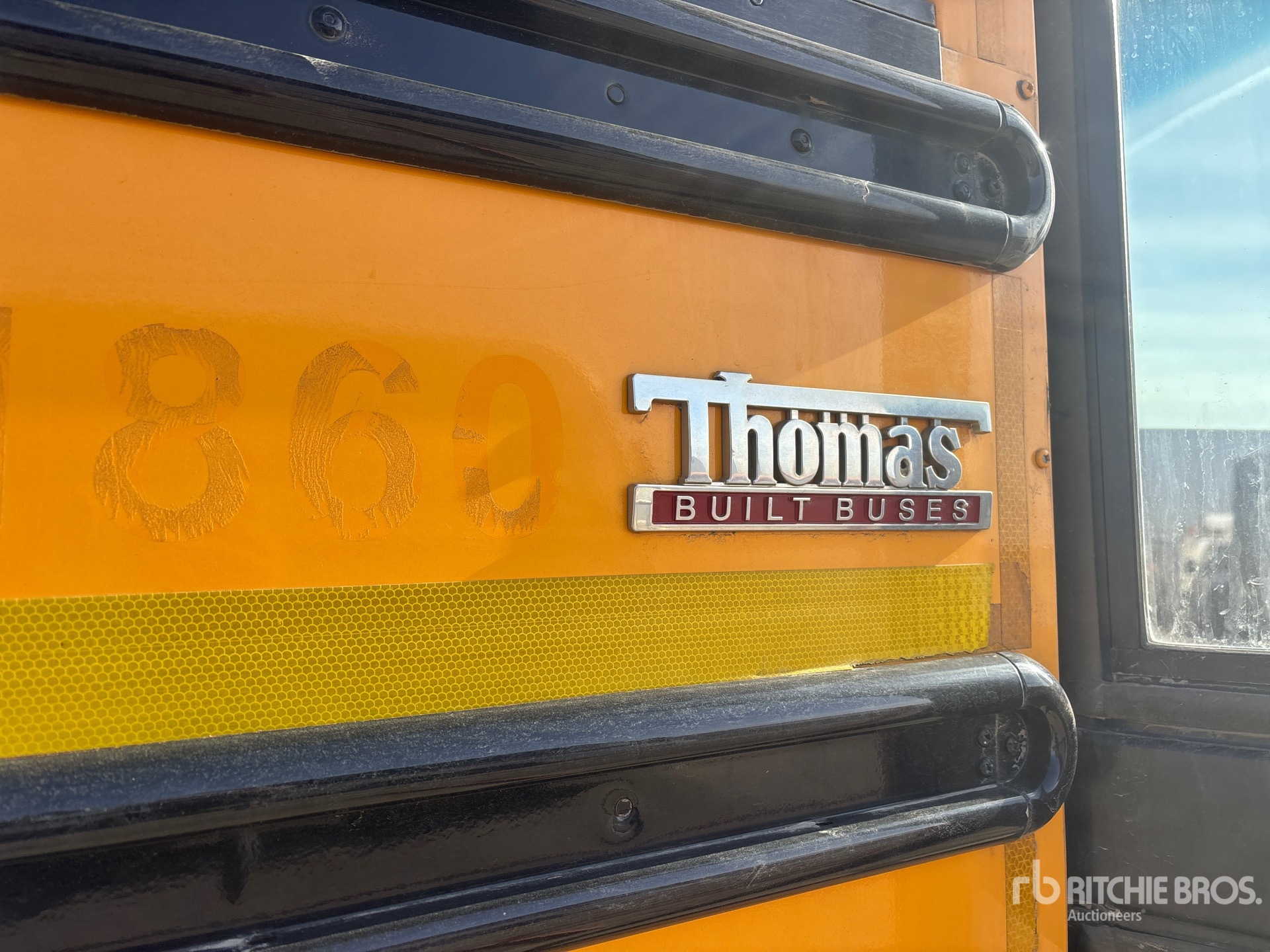 2013 Thomas 4X2 41-SEAT SCHOOL
