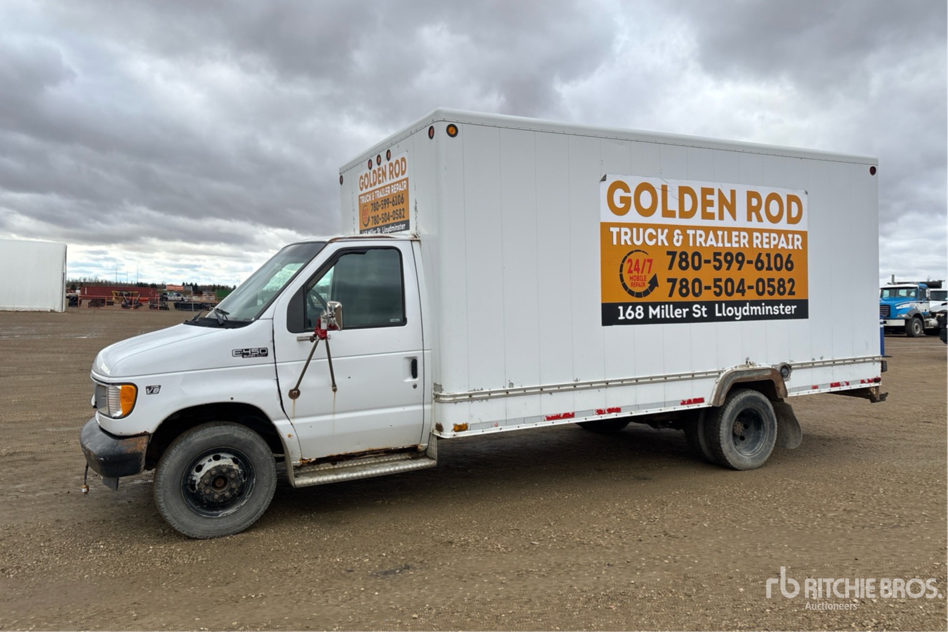 2002 Ford ECONOLINE E-450