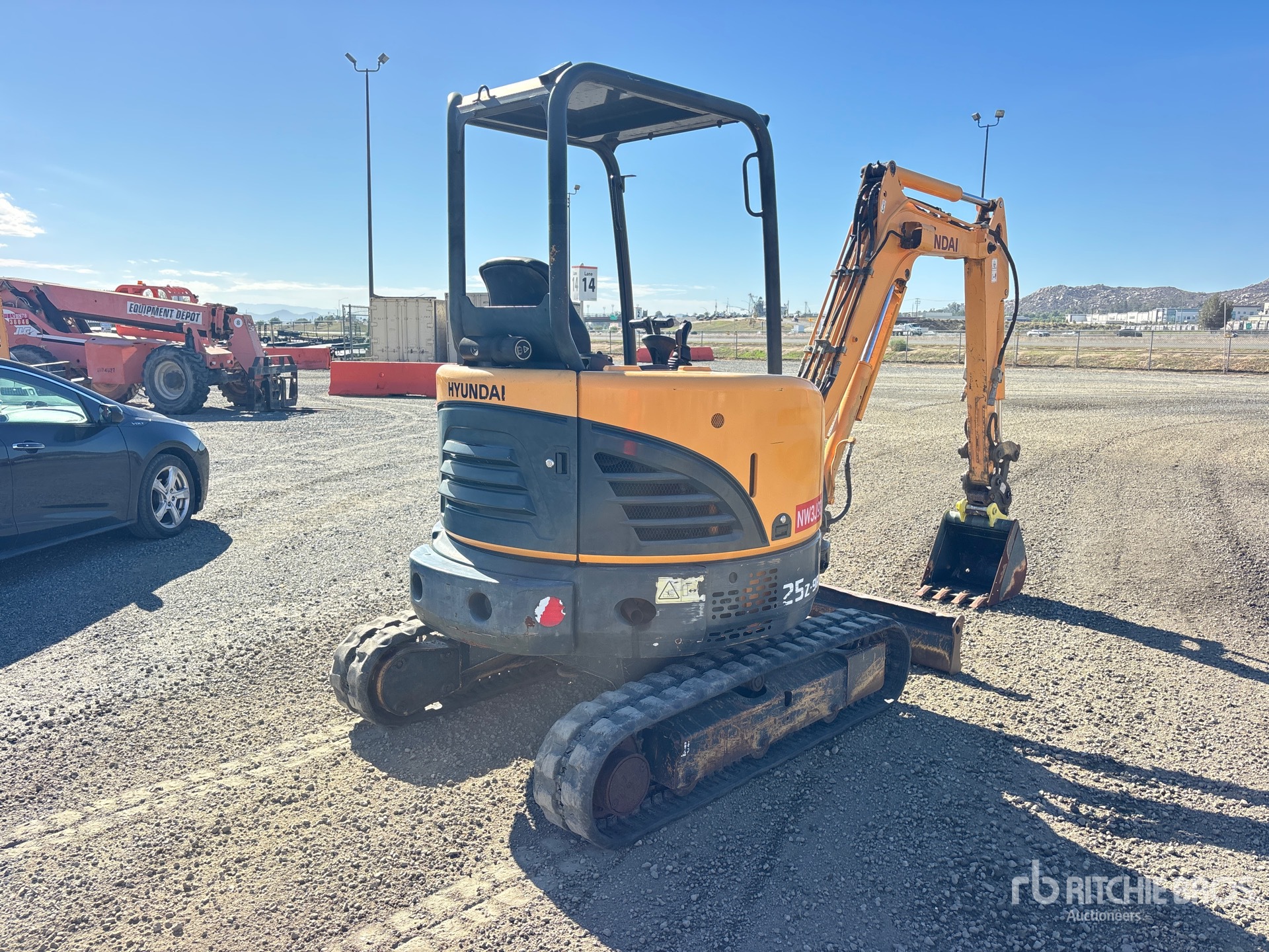 2018 Hyundai ROBEX 25Z9AK