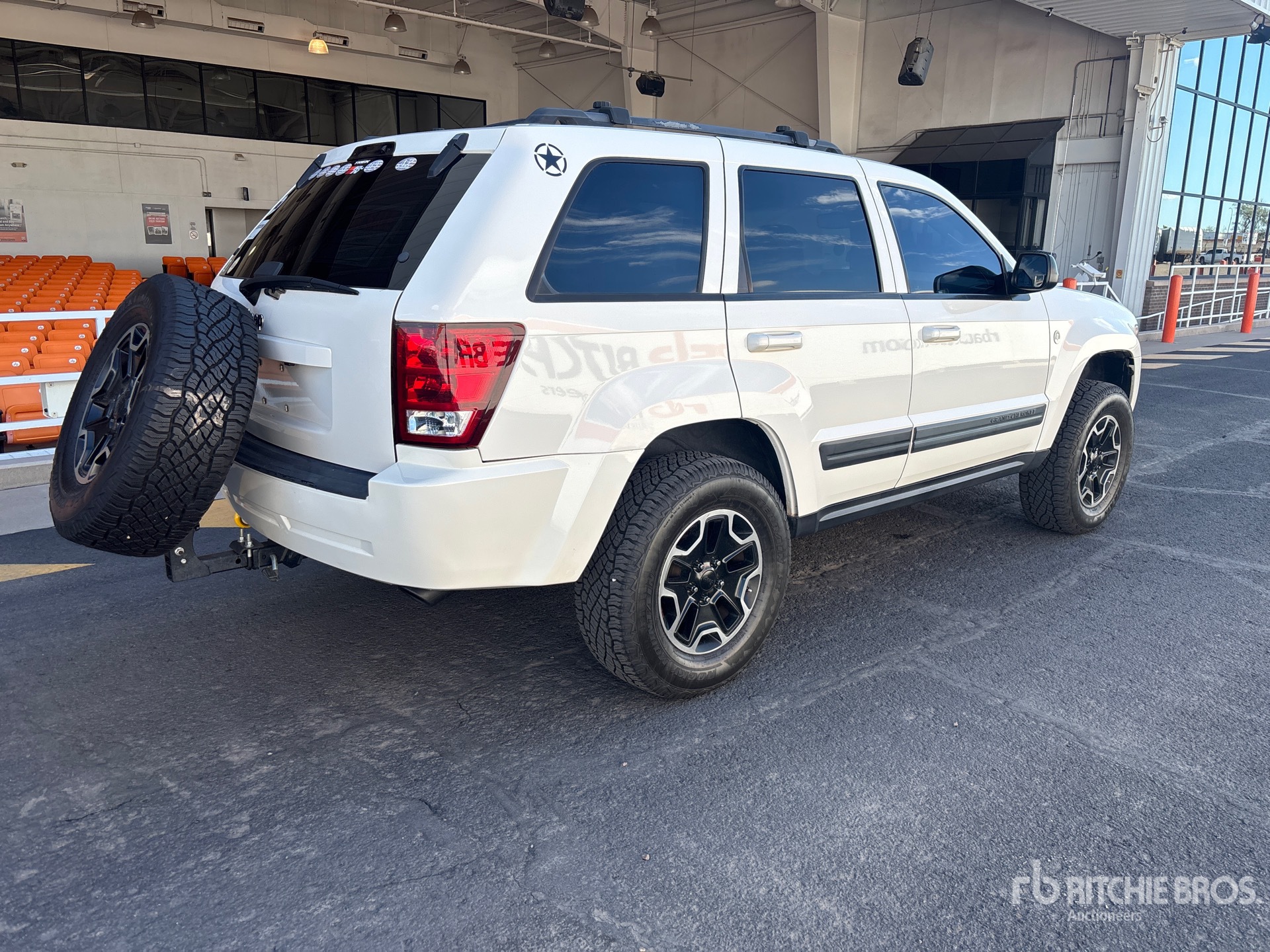 2006 Jeep GRAND CHEROKEE