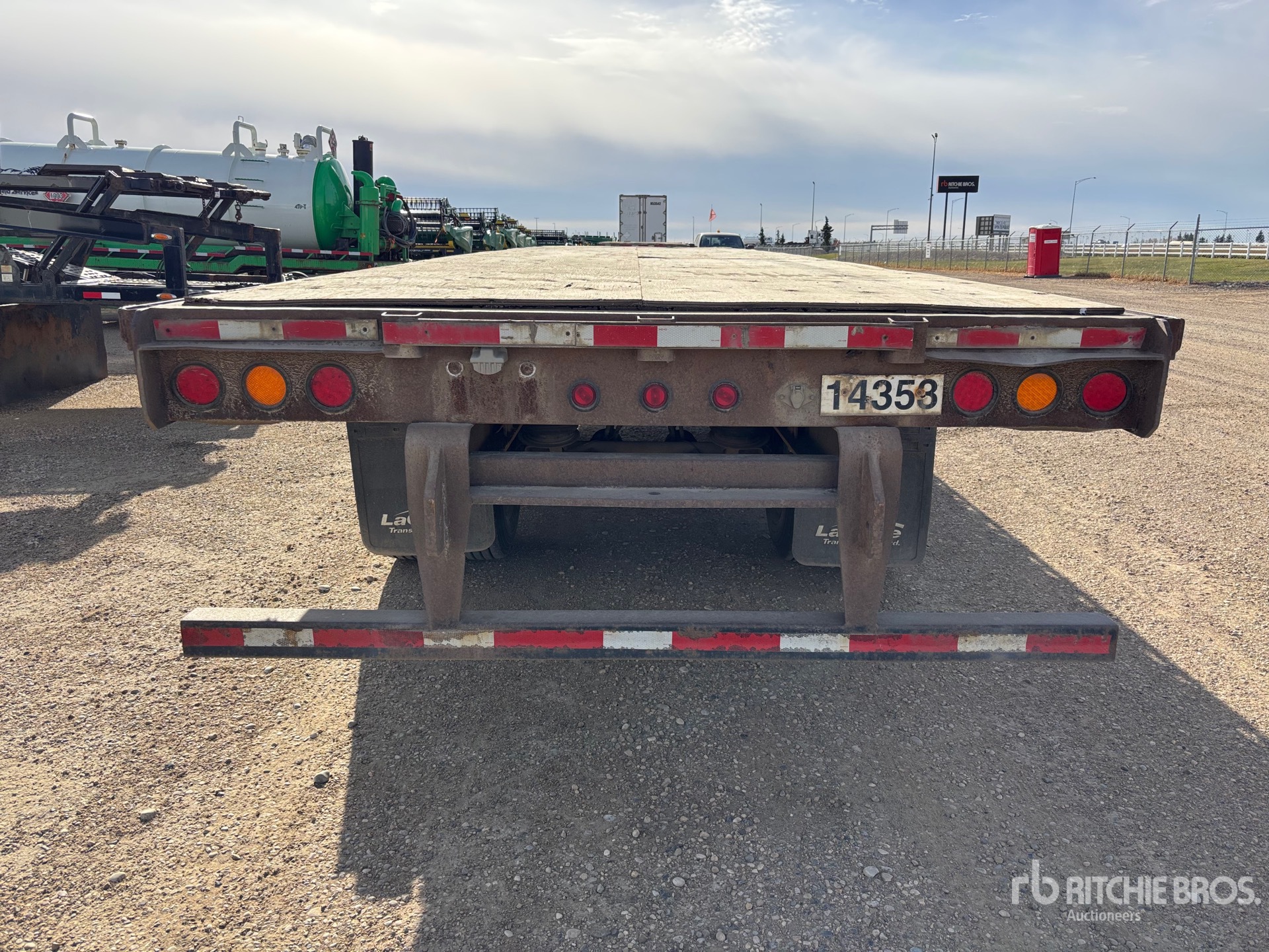 2006 Manac 53 ft Tri/A