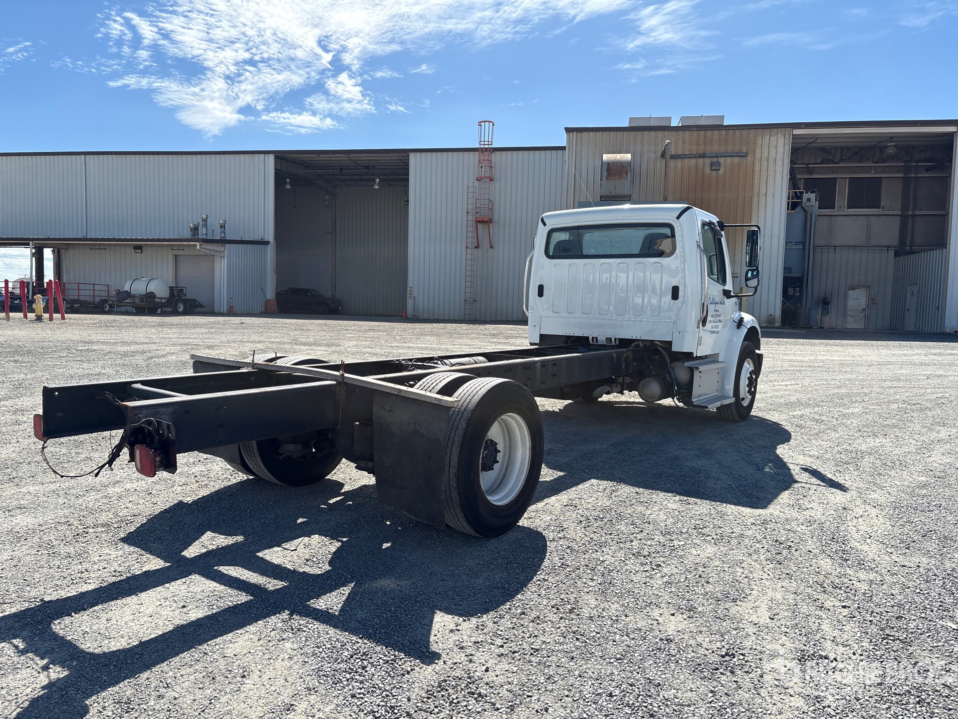 2021 Freightliner M2 106