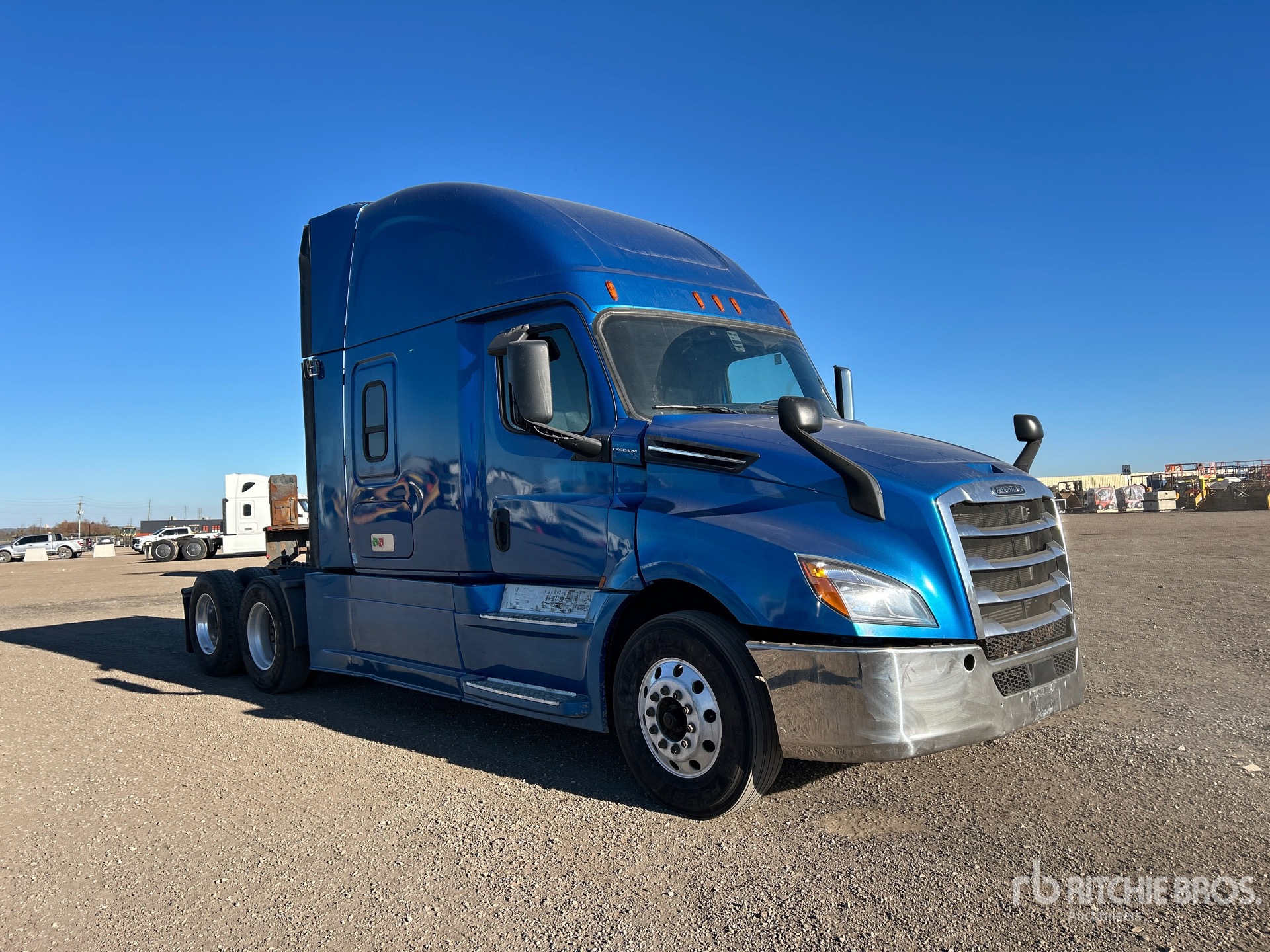 2020 Freightliner CASCADIA 126