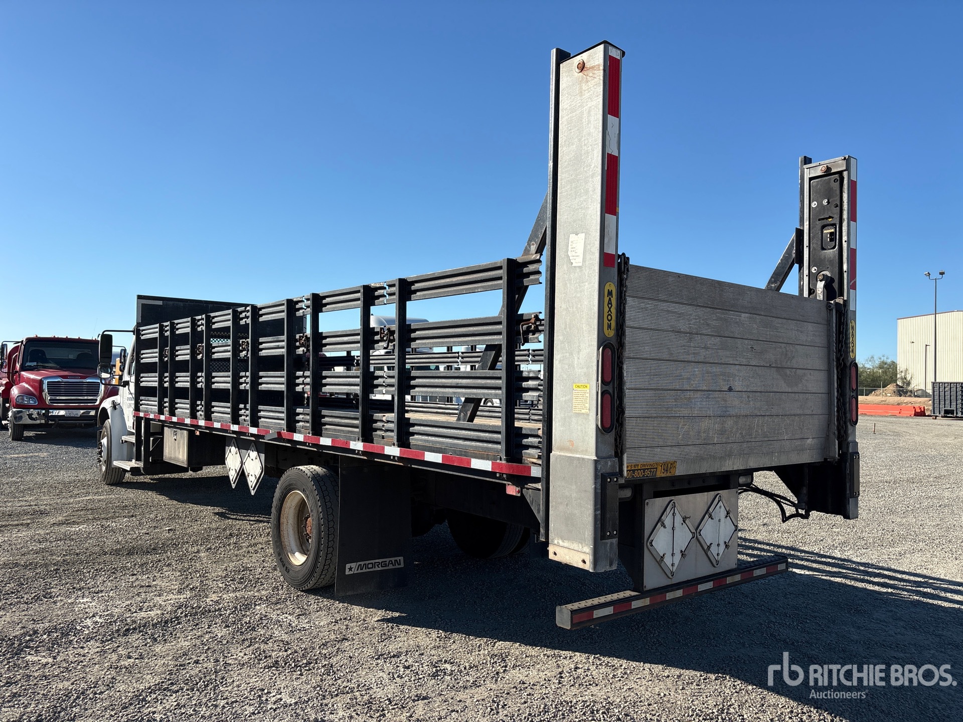 2016 Freightliner M2 106