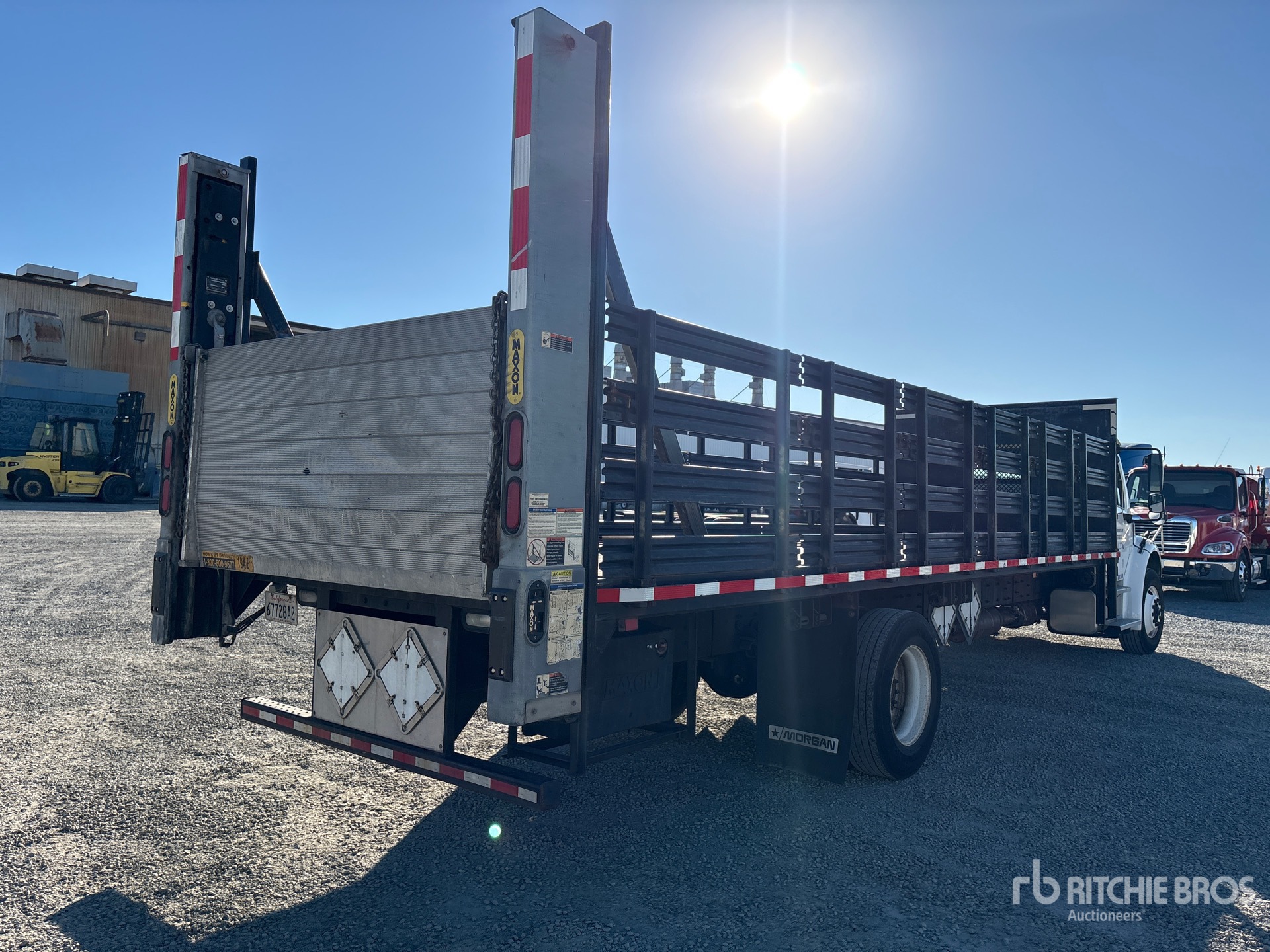 2016 Freightliner M2 106