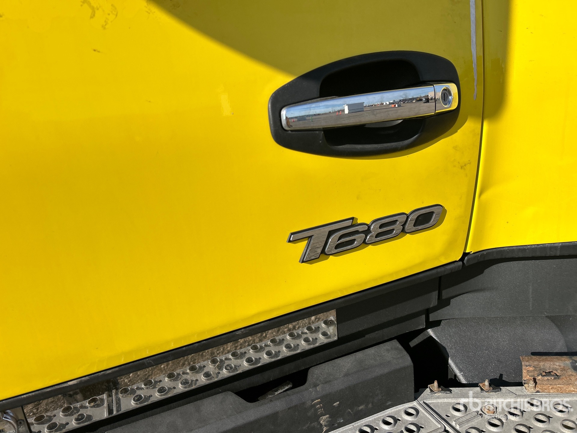 2023 Kenworth T680