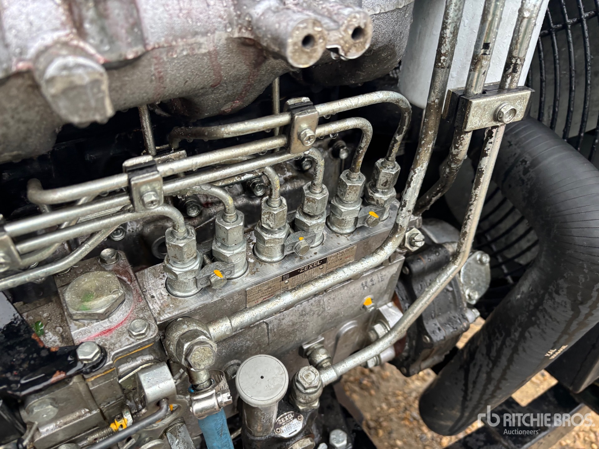 Isuzu BB-6BGITRW-02