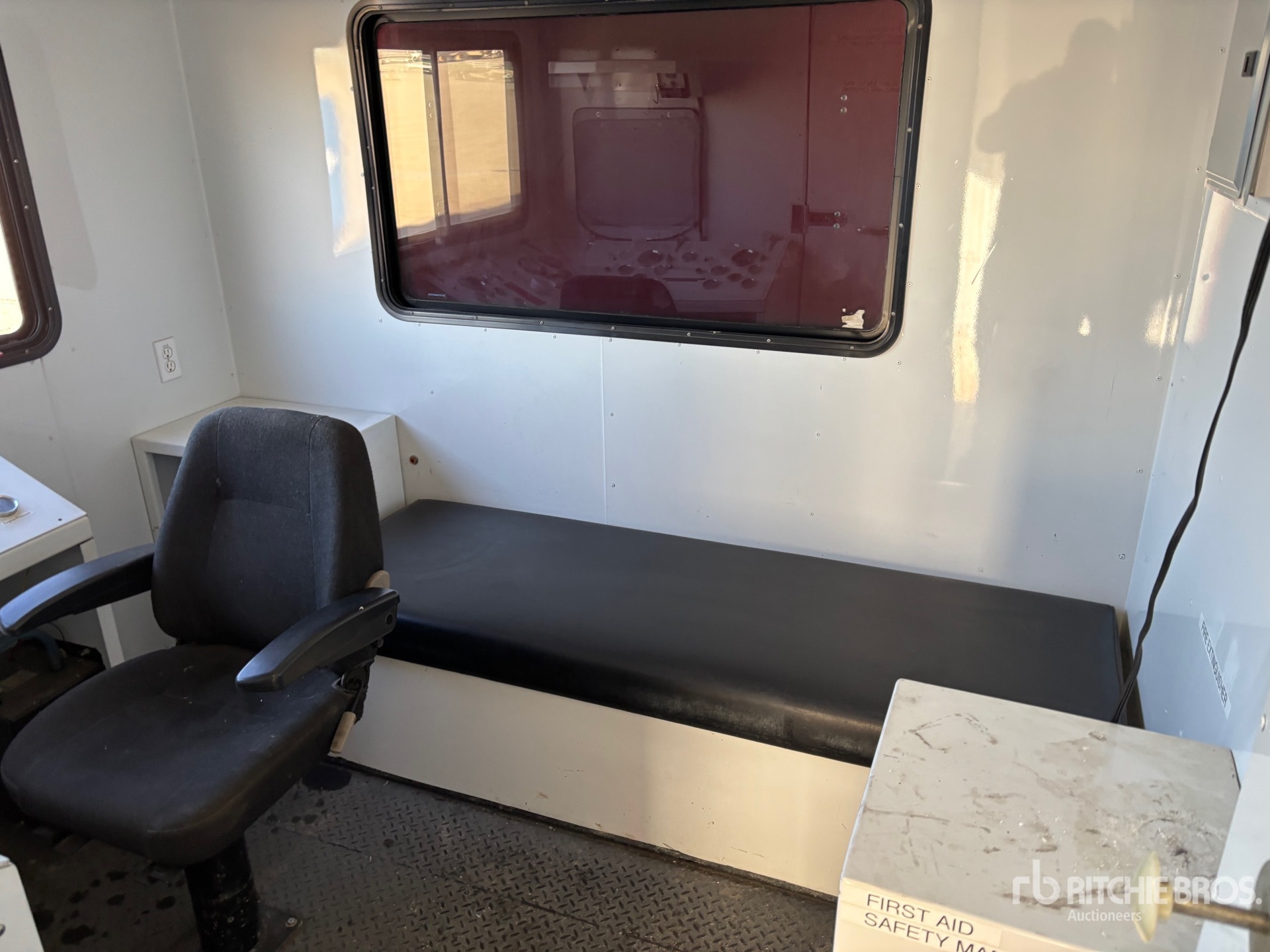 2016 Hyundai 41 FT T/A MOBILE HEAT CONTROL C ...