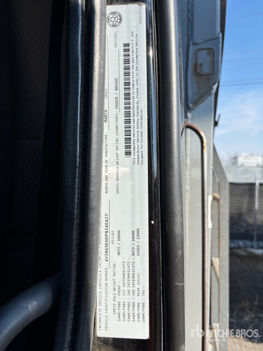 2023 Volvo VHD