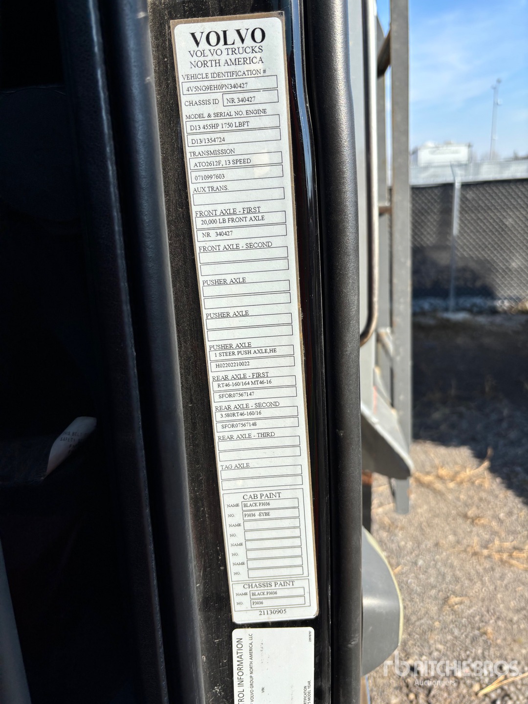 2023 Volvo VHD