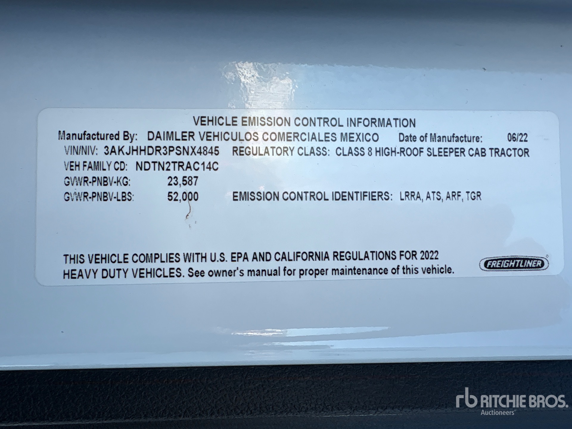 2023 Freightliner CASCADIA 126