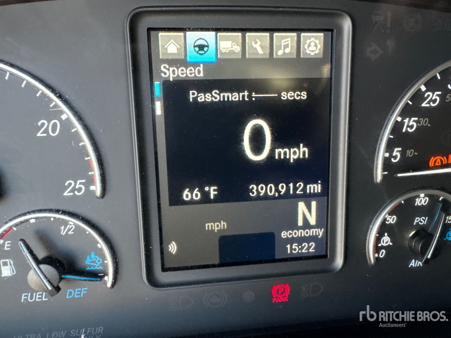 2023 Freightliner CASCADIA 126
