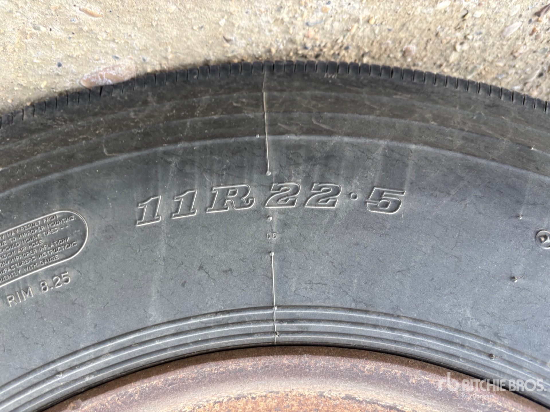 2009 Utility VS2R