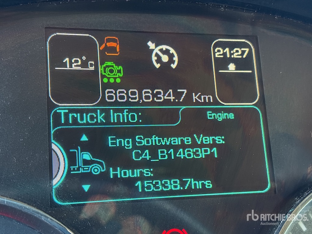 4 Transmision with Engine Hours