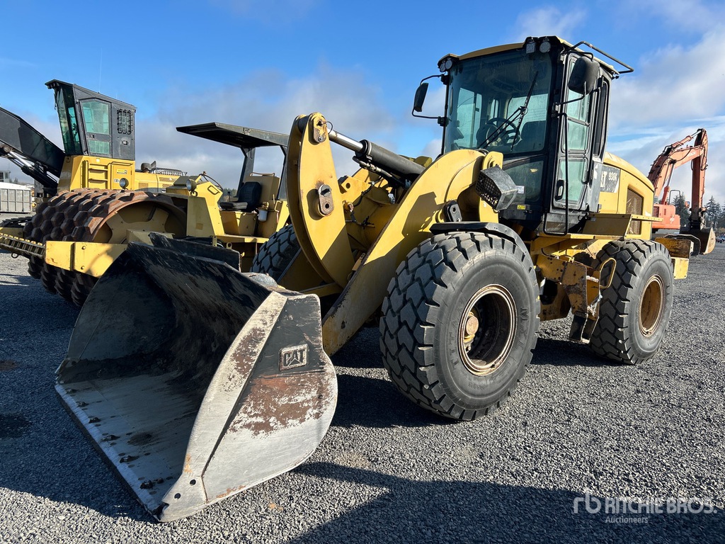General Appearance with Featured Photo