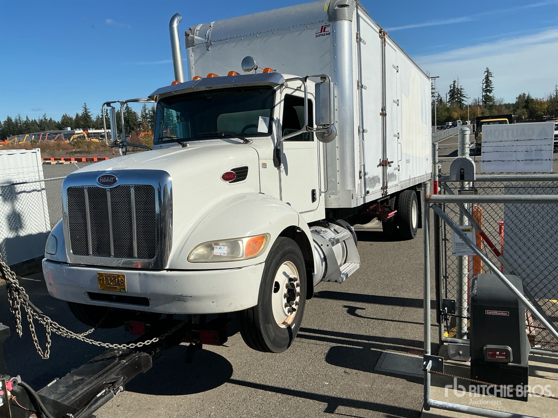 2015 Peterbilt 337