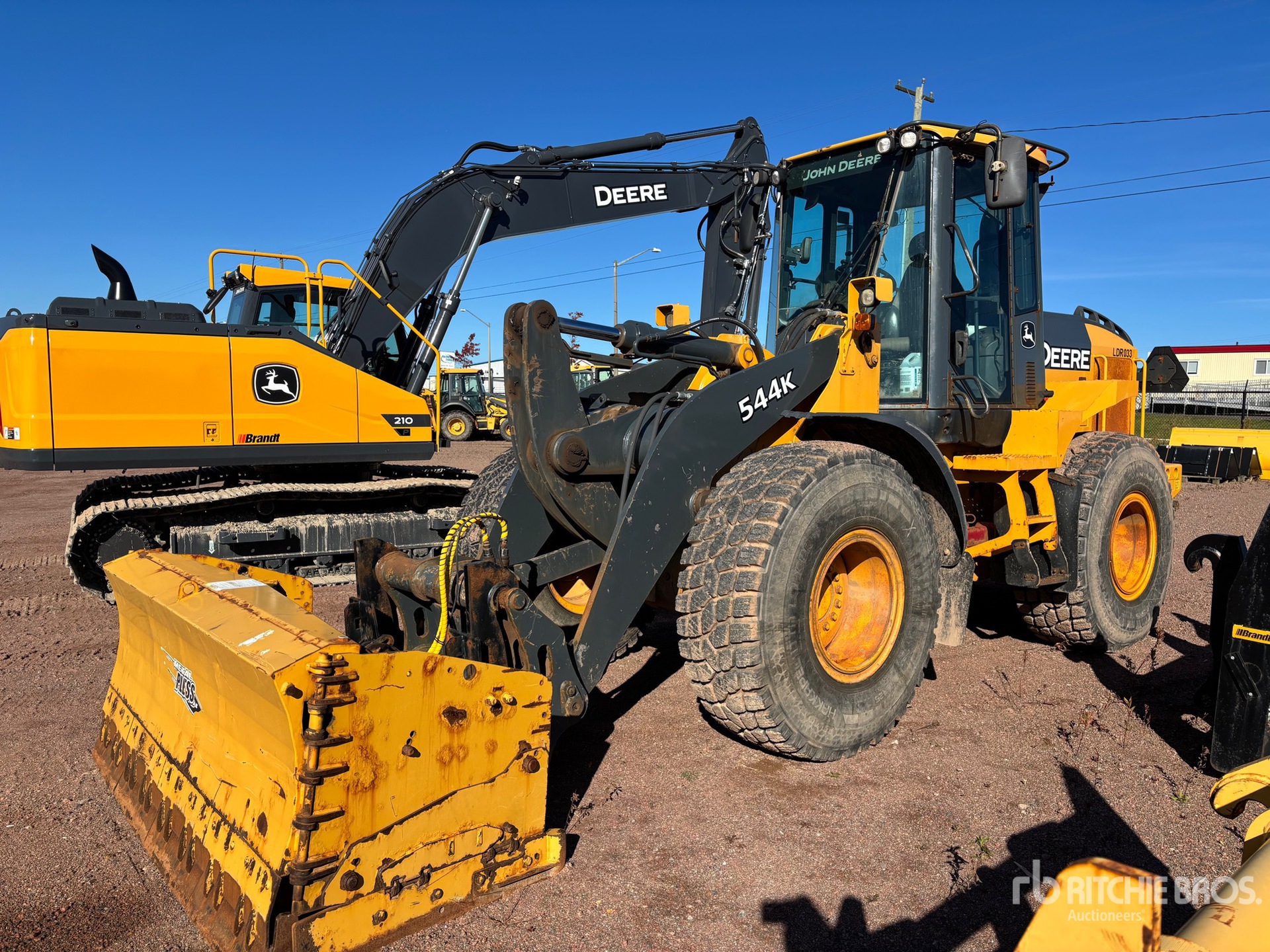 Photo of 2016 John Deere 544K
