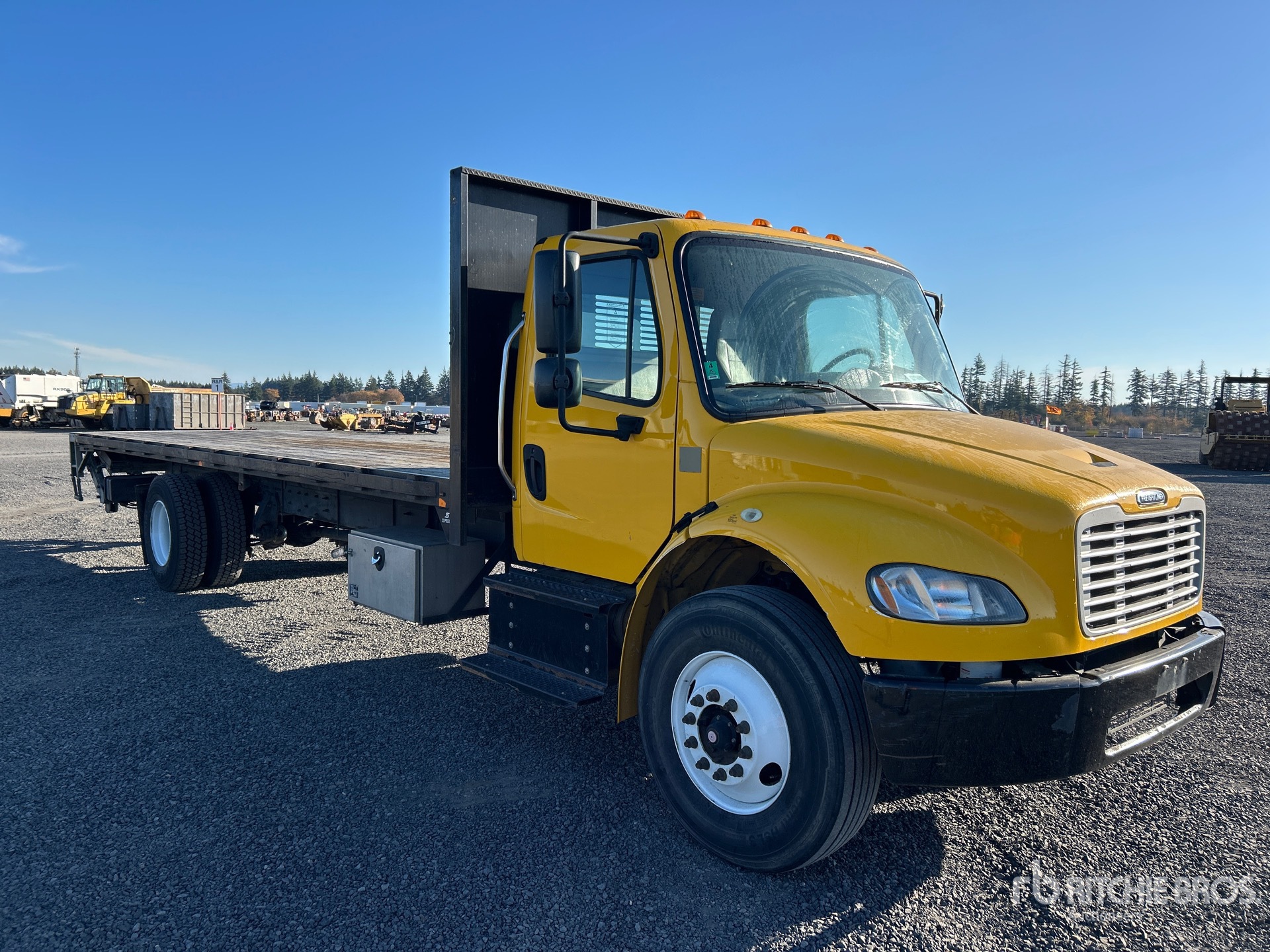 2020 Freightliner M2 106