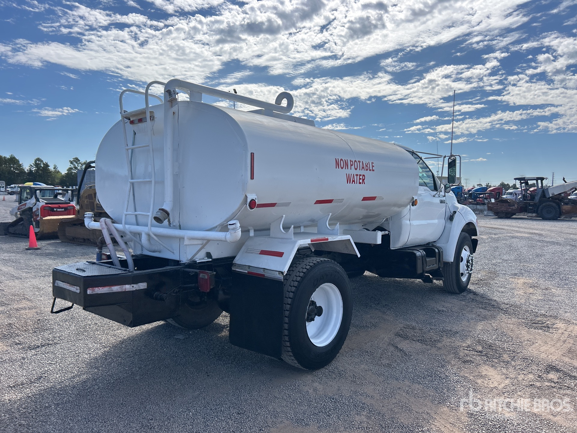 2001 Ford F-750