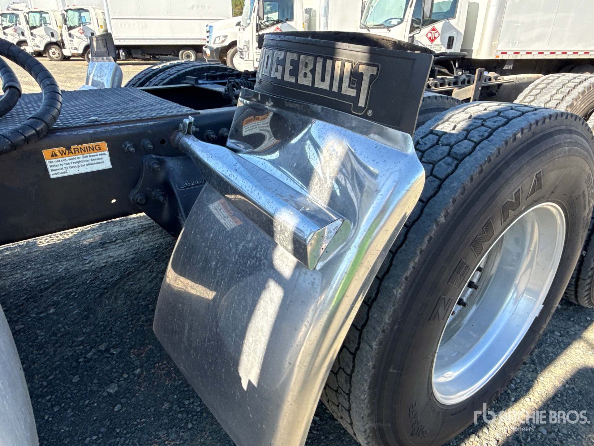 2015 Freightliner CORONADO 122