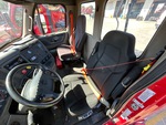 Cab with Seats/armrests