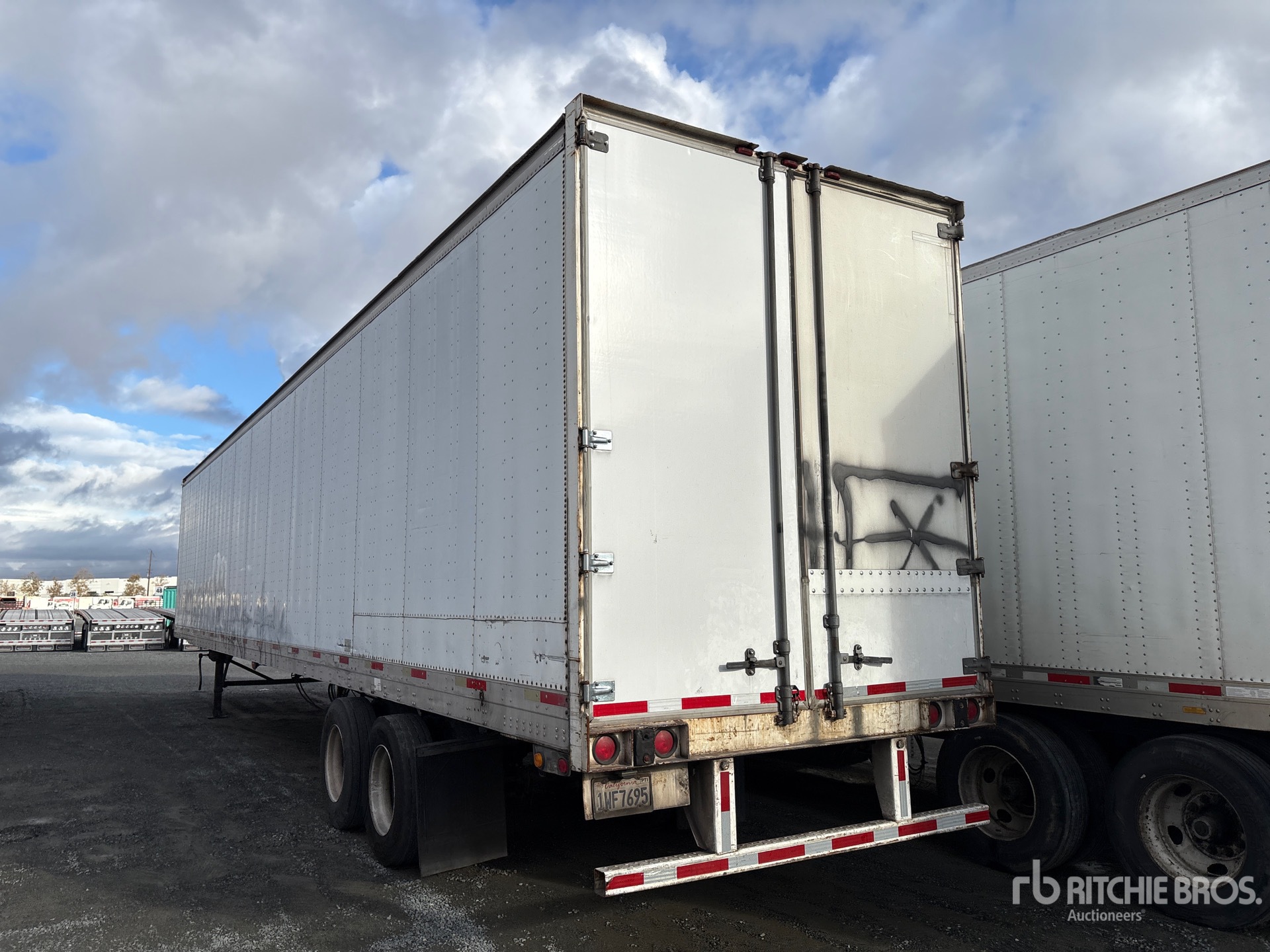 2002 Trailmobile 53 FT X 102 IN T/A