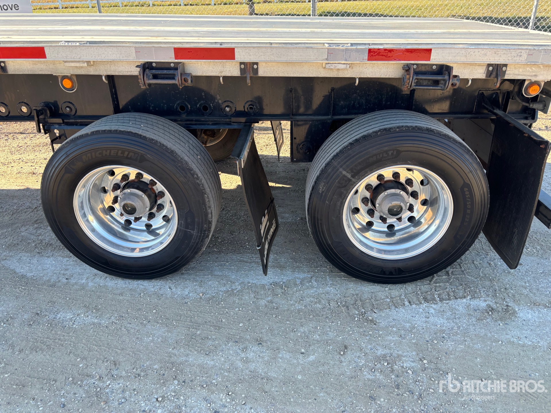 2024 Load King  48 FT T/A SPREAD AXLE