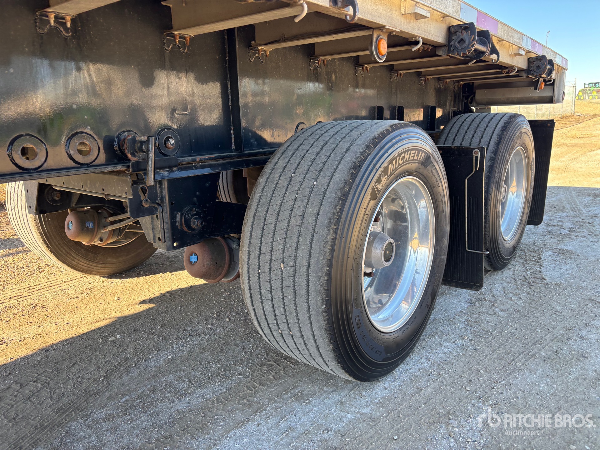 2024 Load King  48 FT T/A SPREAD AXLE