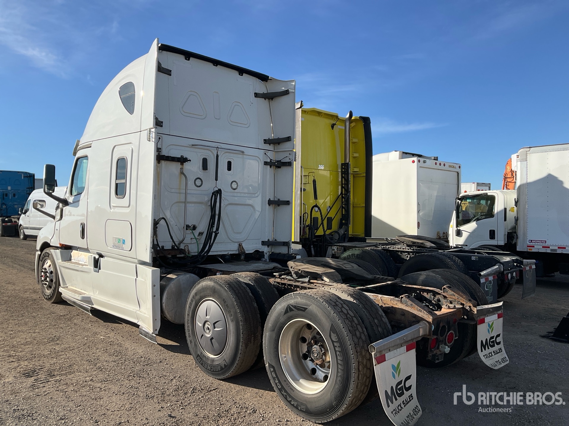 2018 Freightliner CASCADIA 126