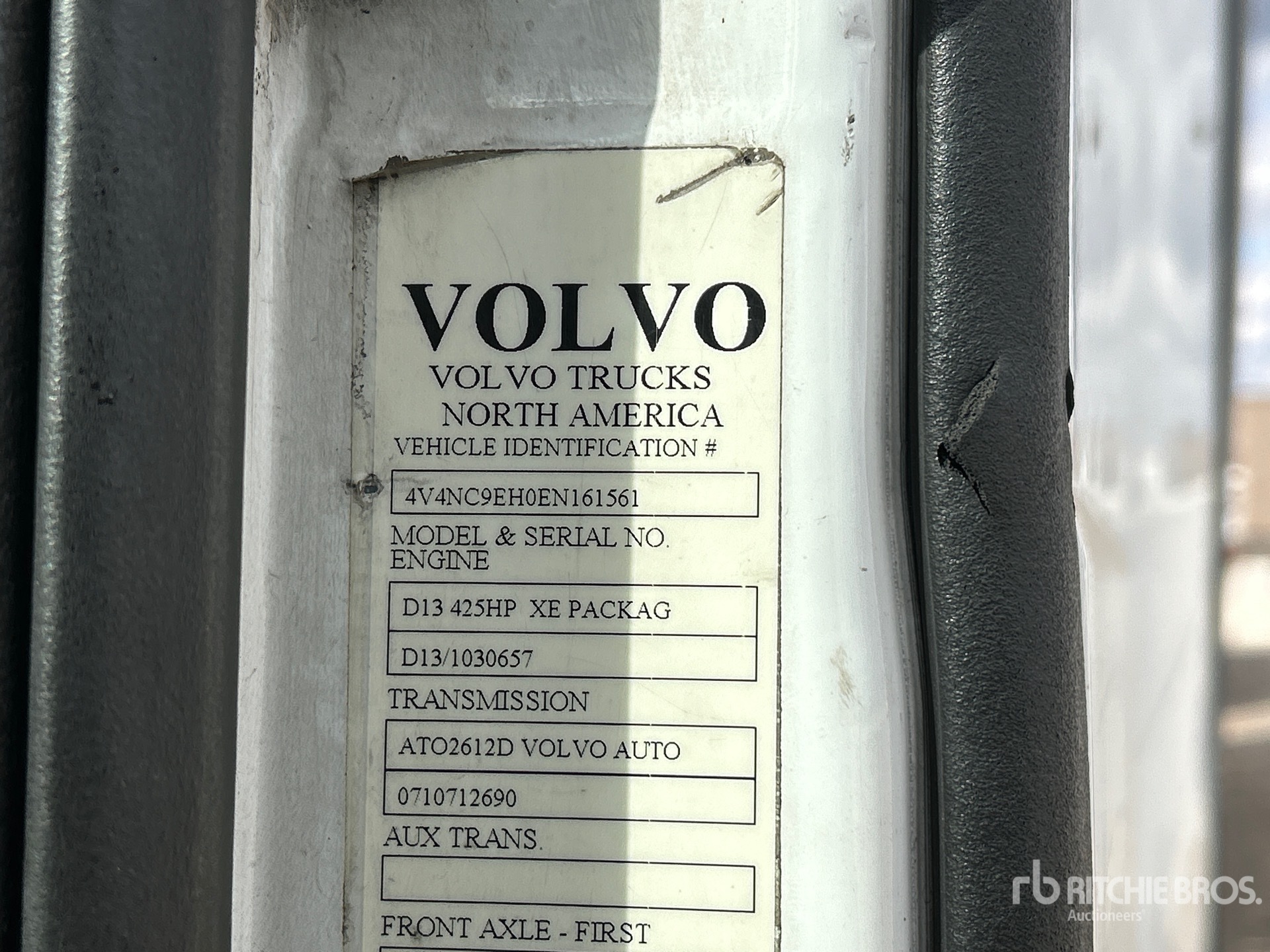2014 Volvo VNL