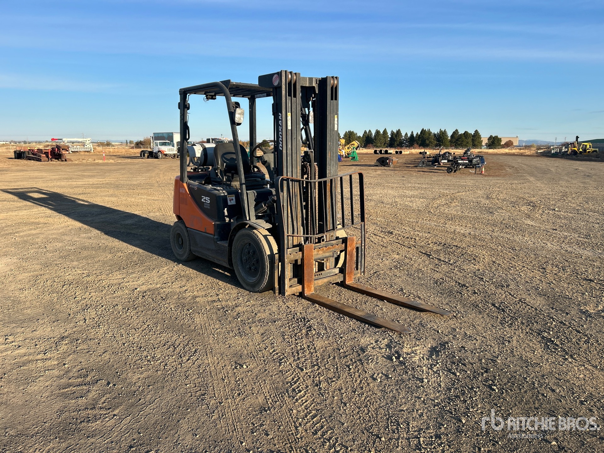 2017 Doosan G25E-5