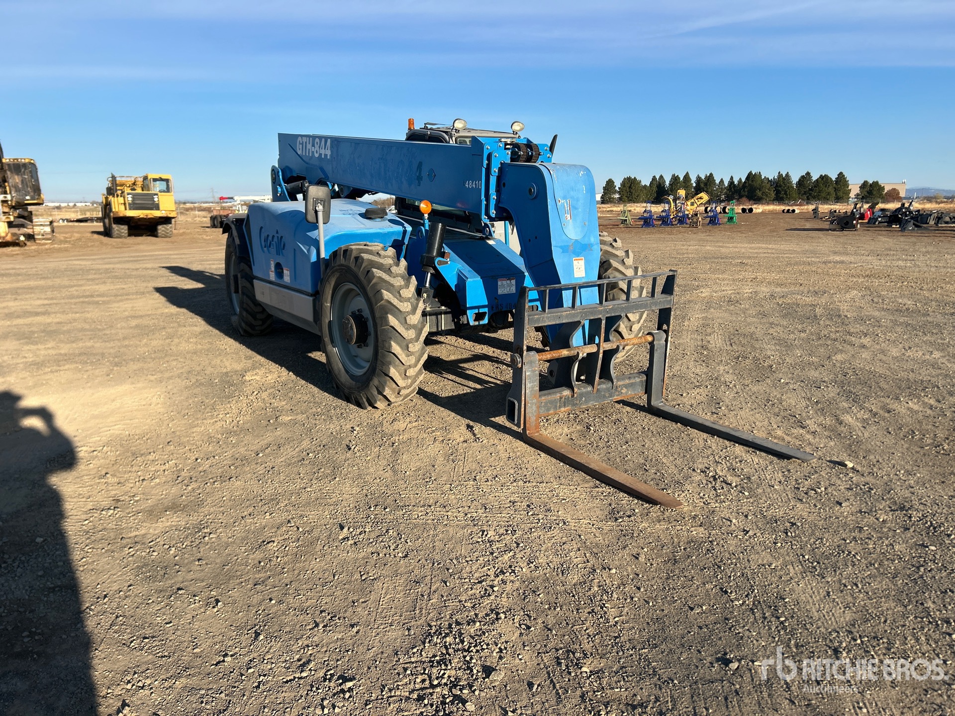 2014 Genie GTH-844