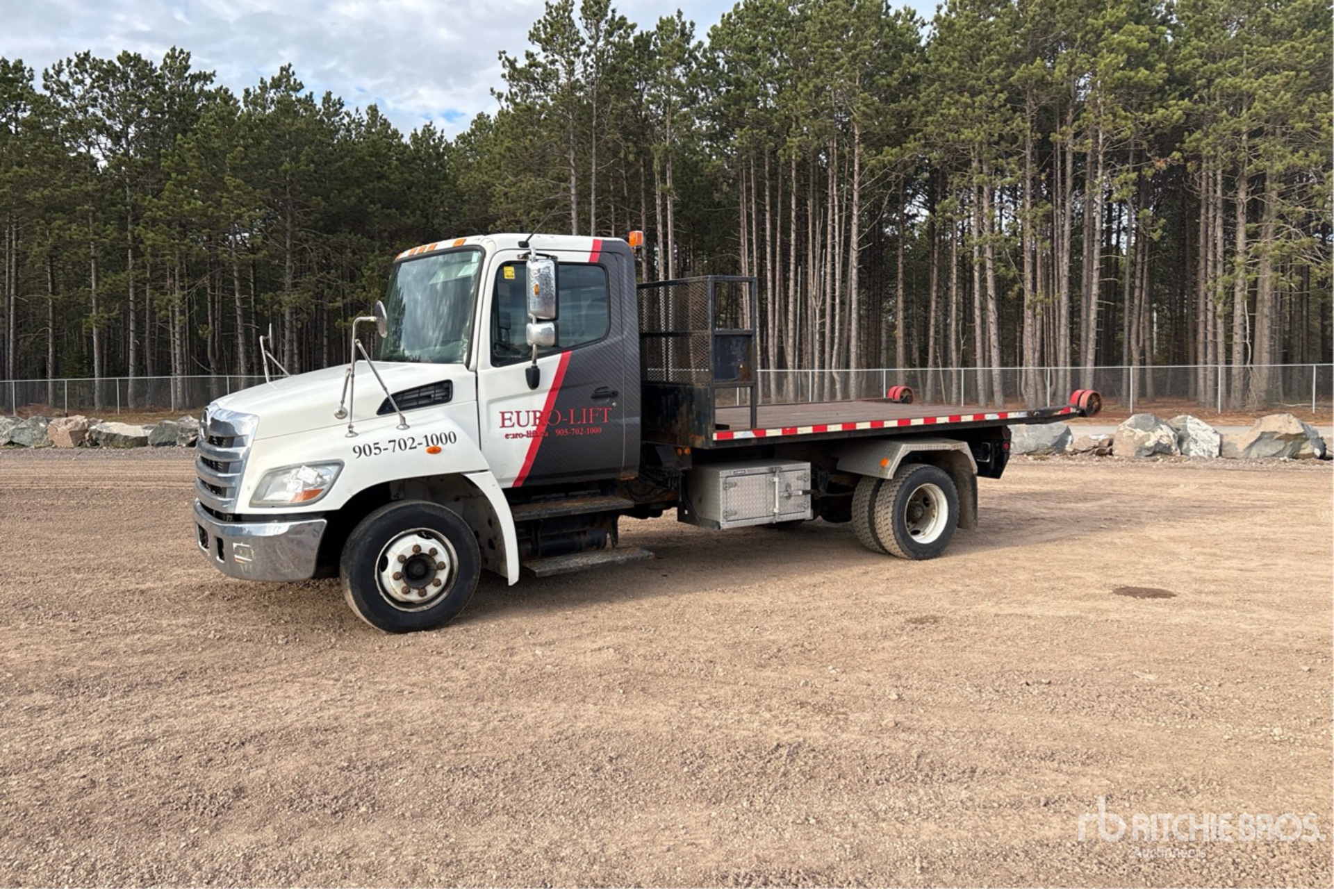 2013 Hino 268