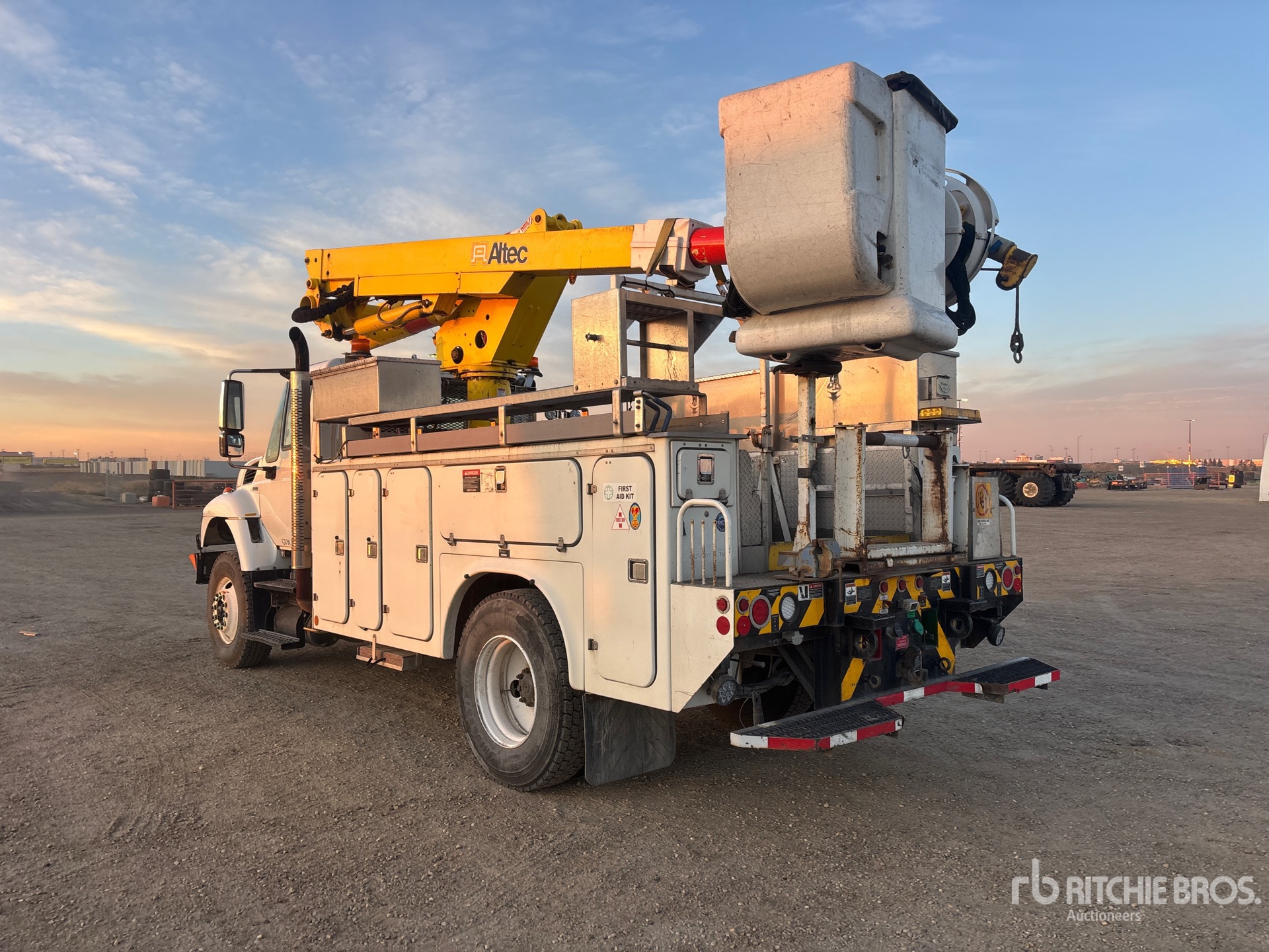 2010 International 7400