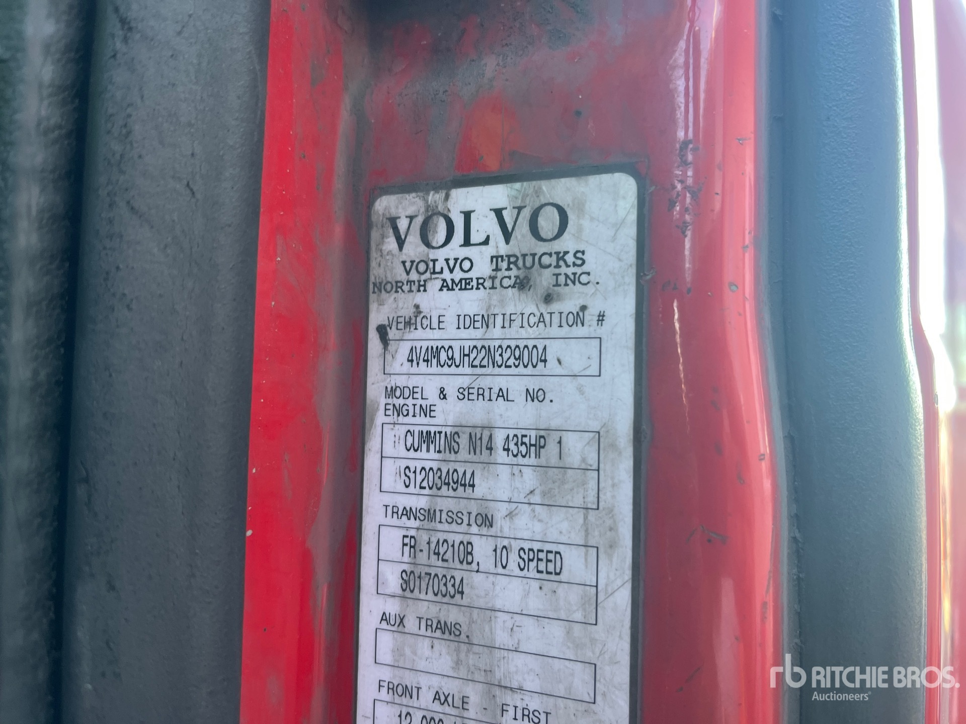 2002 Volvo VNM