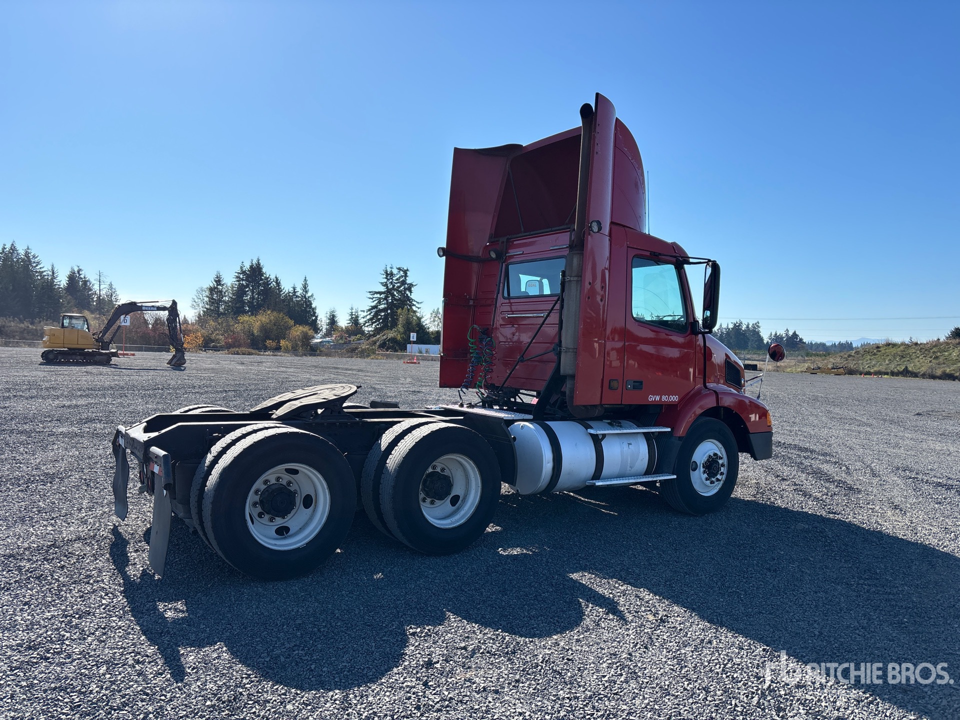 2002 Volvo VNM