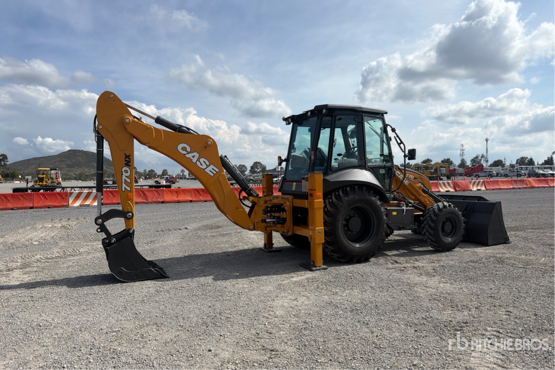 2026 Case 770NX