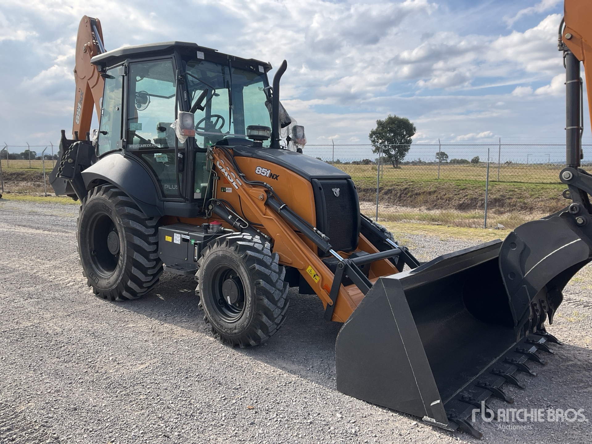 2026 Case 851NX