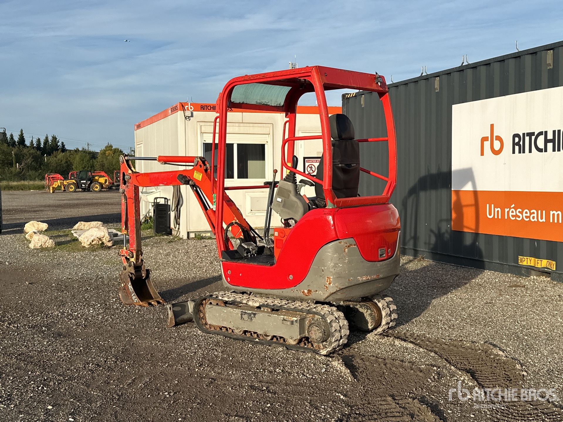 2014 Yanmar SV17