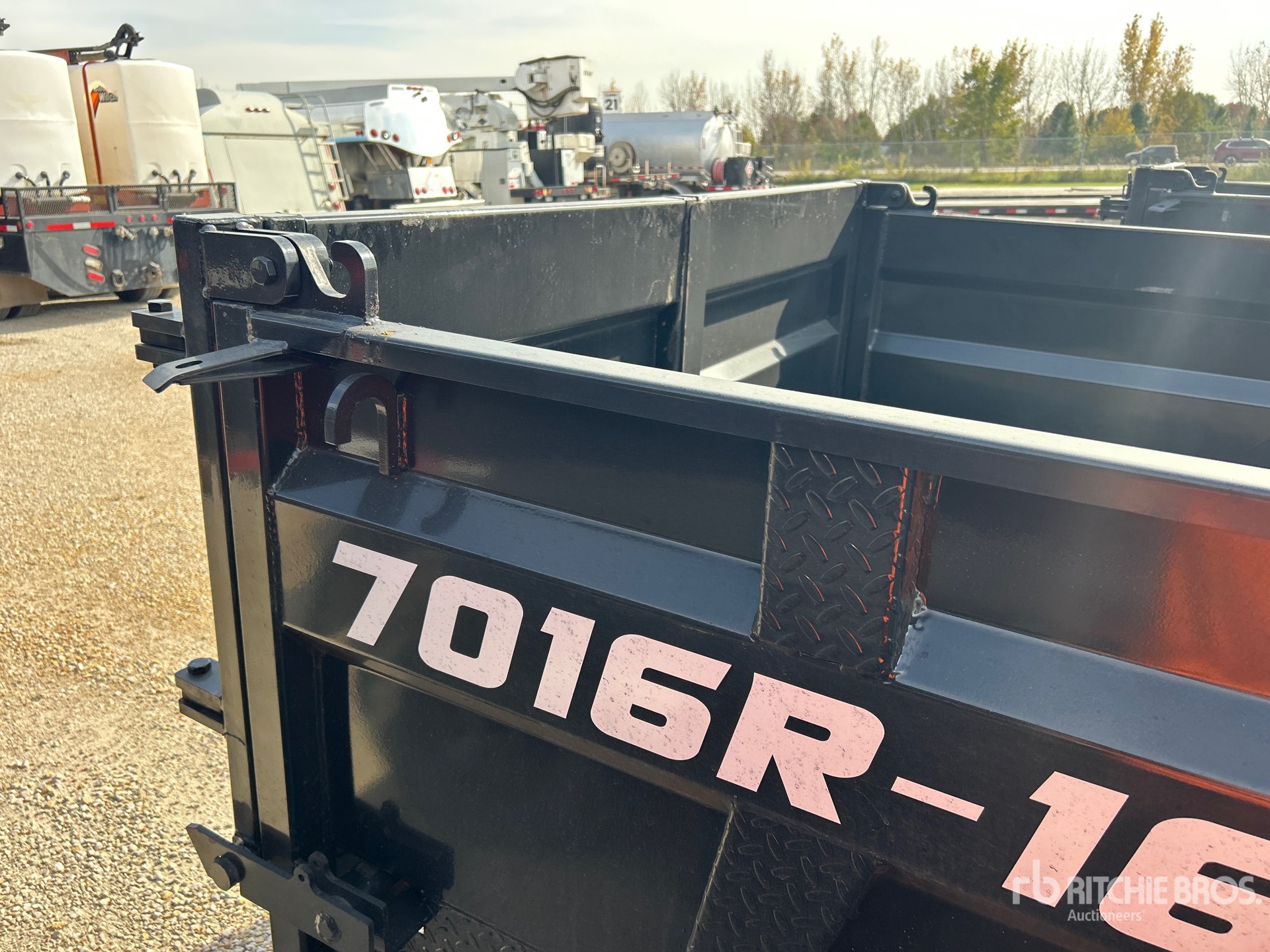 2027 Industrias Americas 7016R