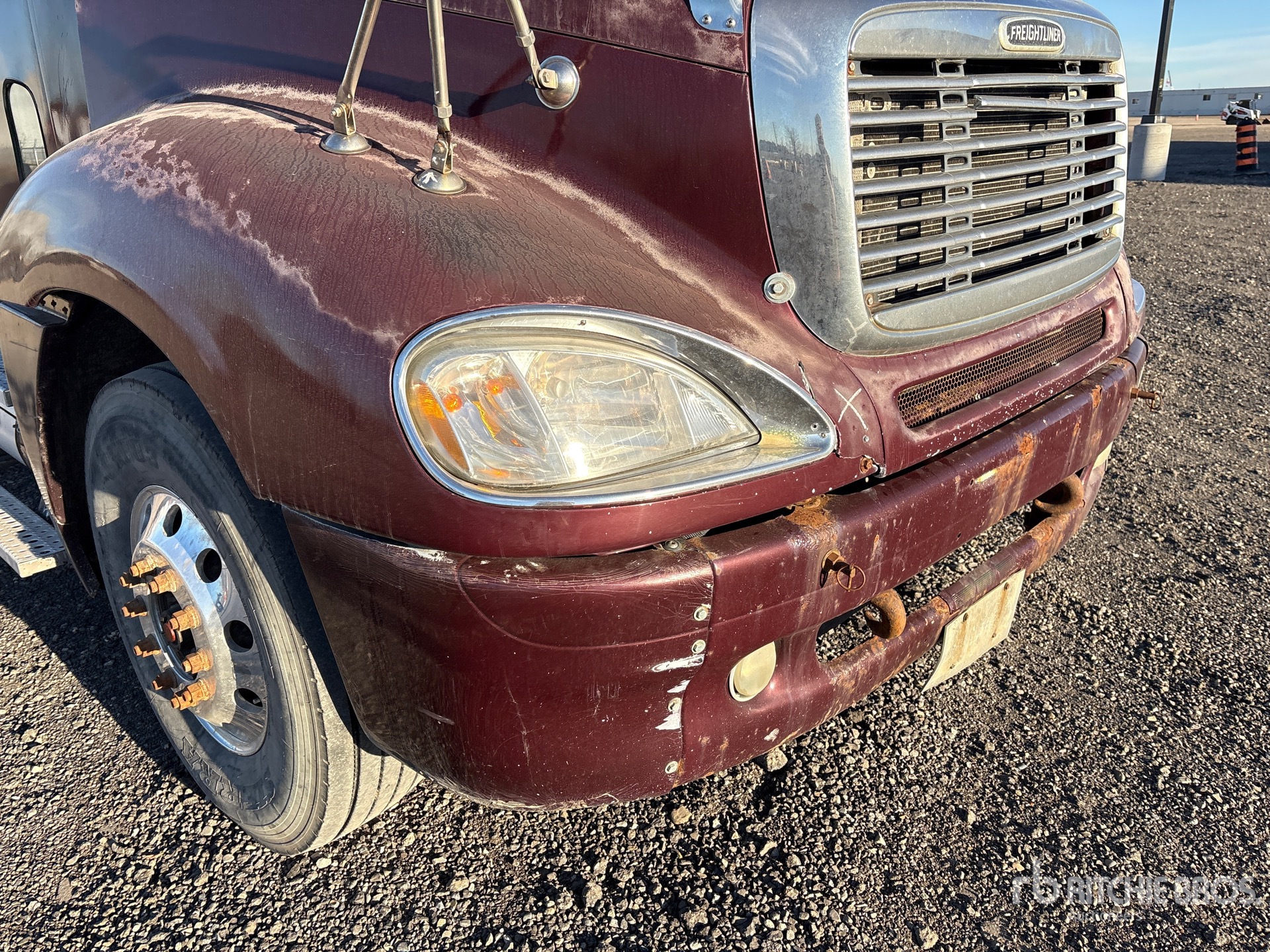 2001 Freightliner COLUMBIA 120