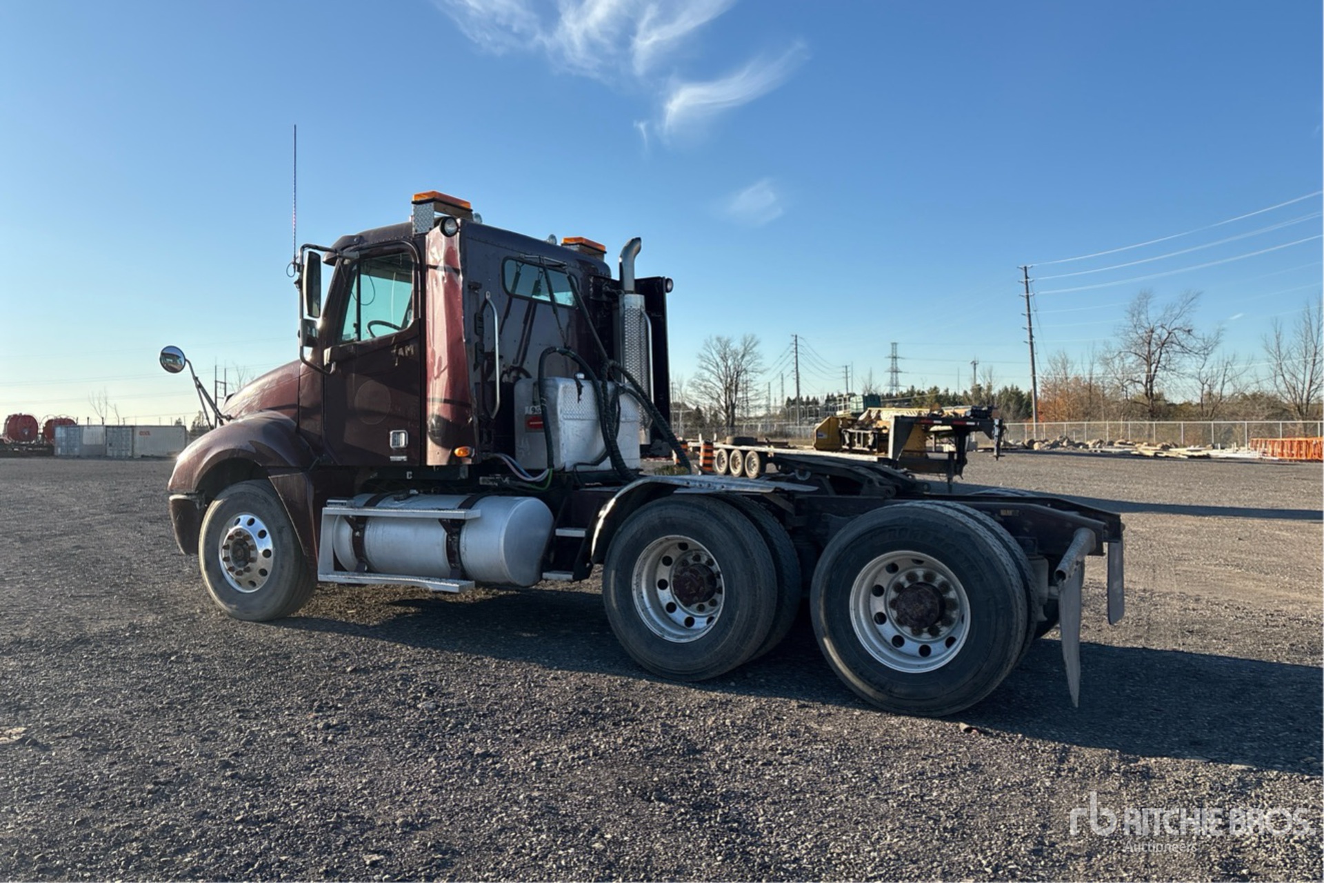 2001 Freightliner COLUMBIA 120
