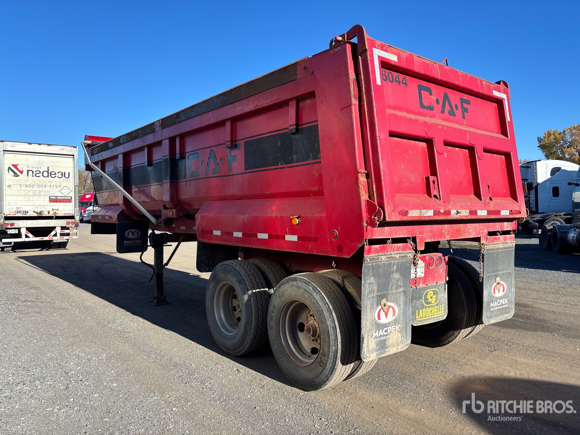 2010 Larochelle 26 ft T/A