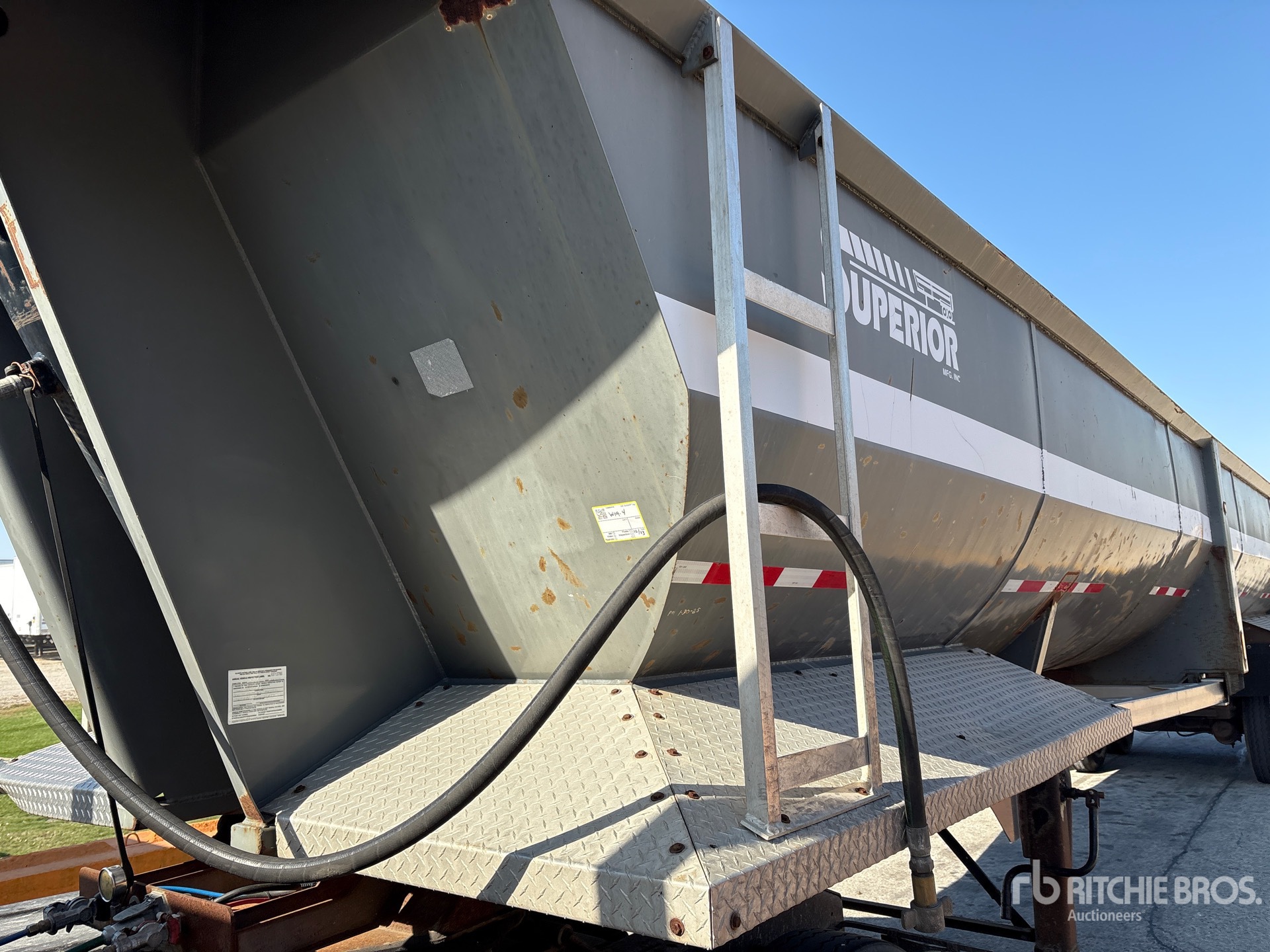 2011 Superior 40 ft T/A