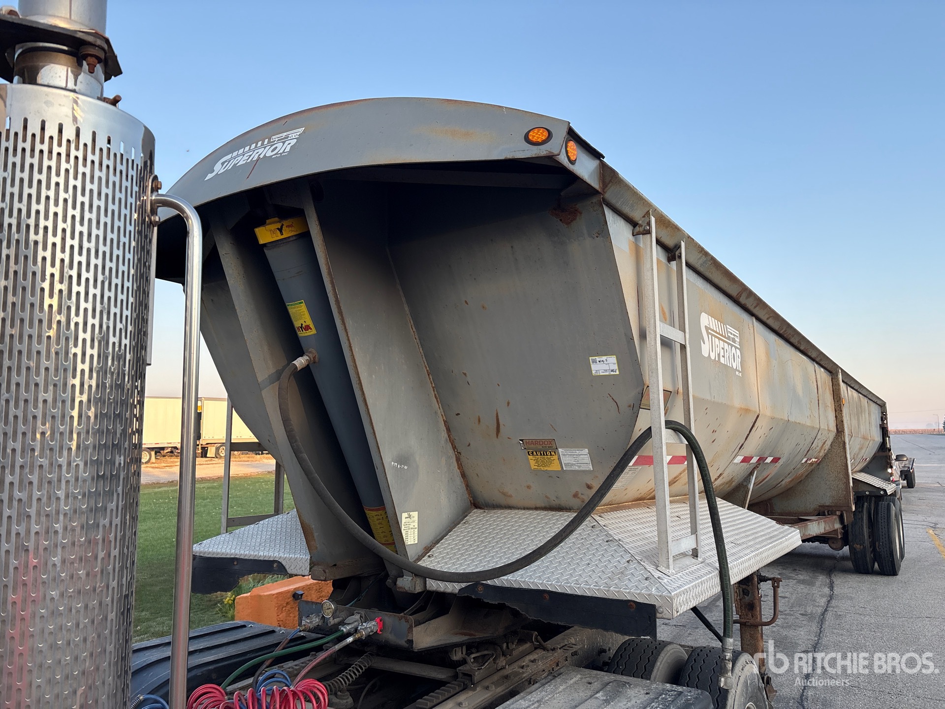 2010 Superior 39 ft T/A