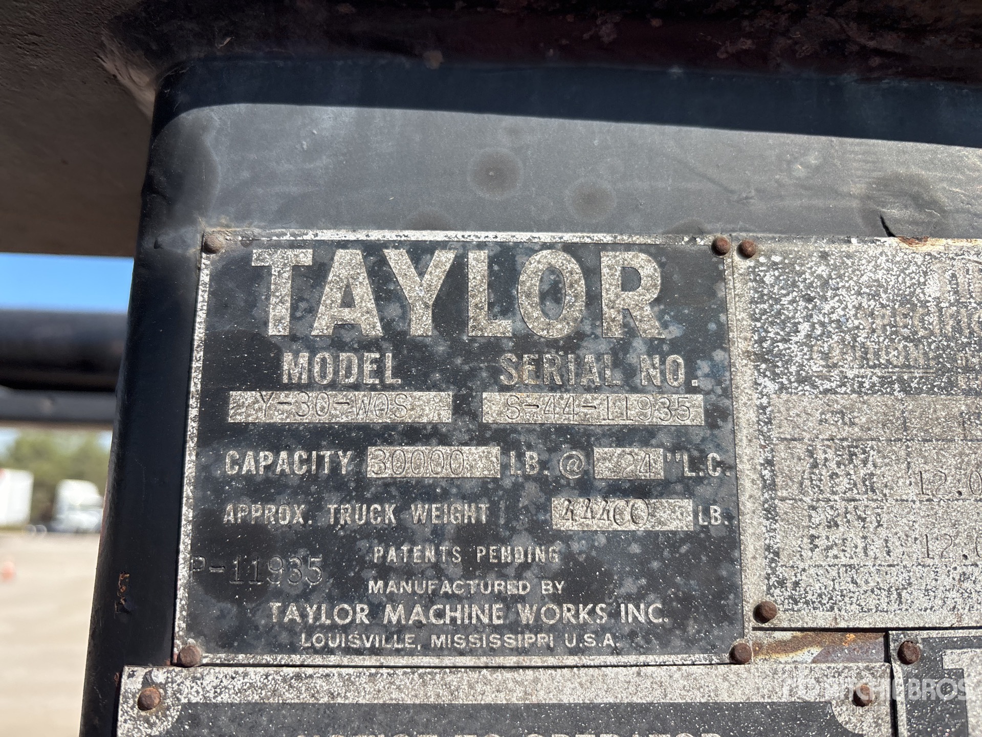 1975 Taylor PNEUMATIC TIRE