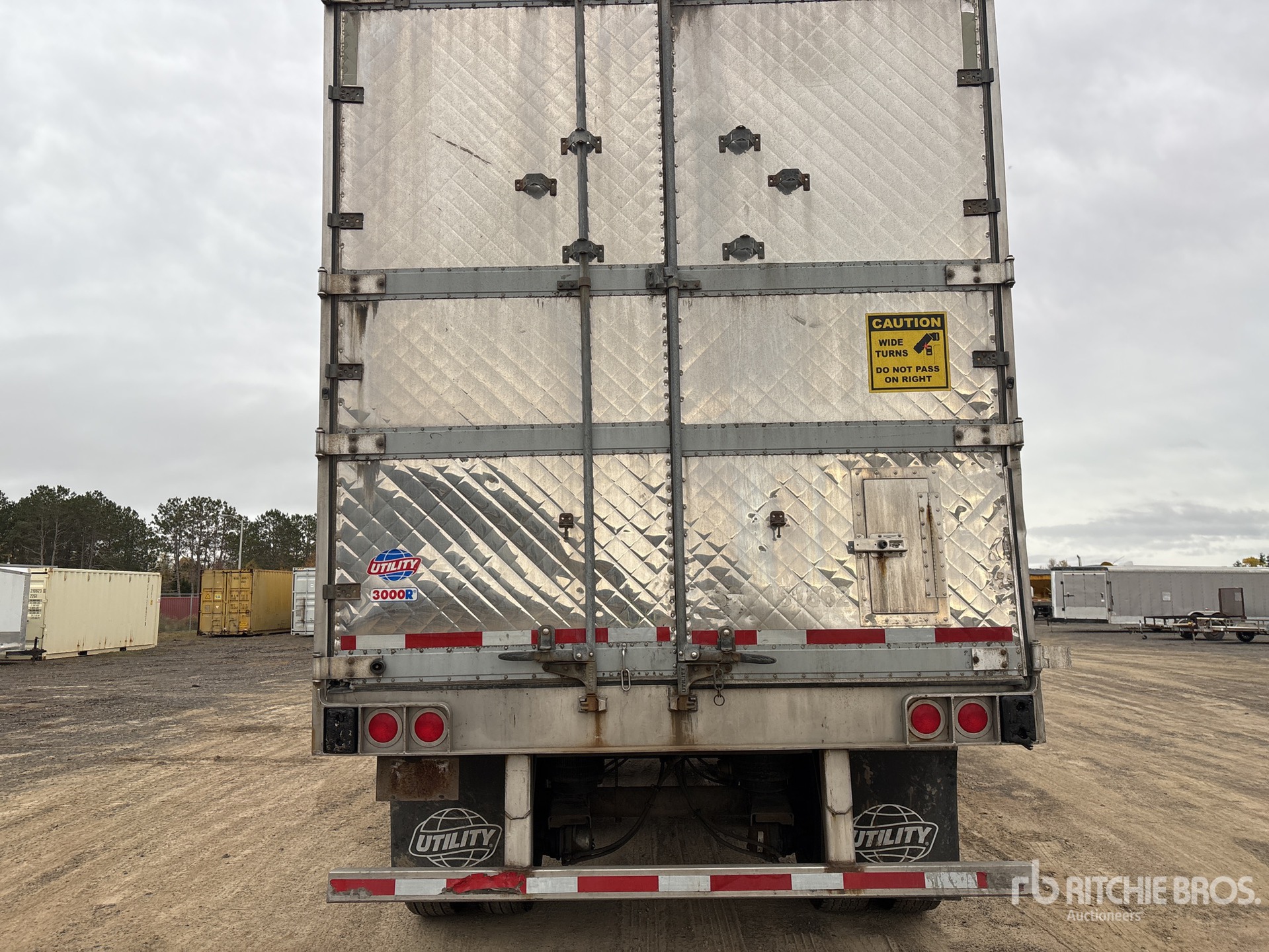 2015 Utility 3000R