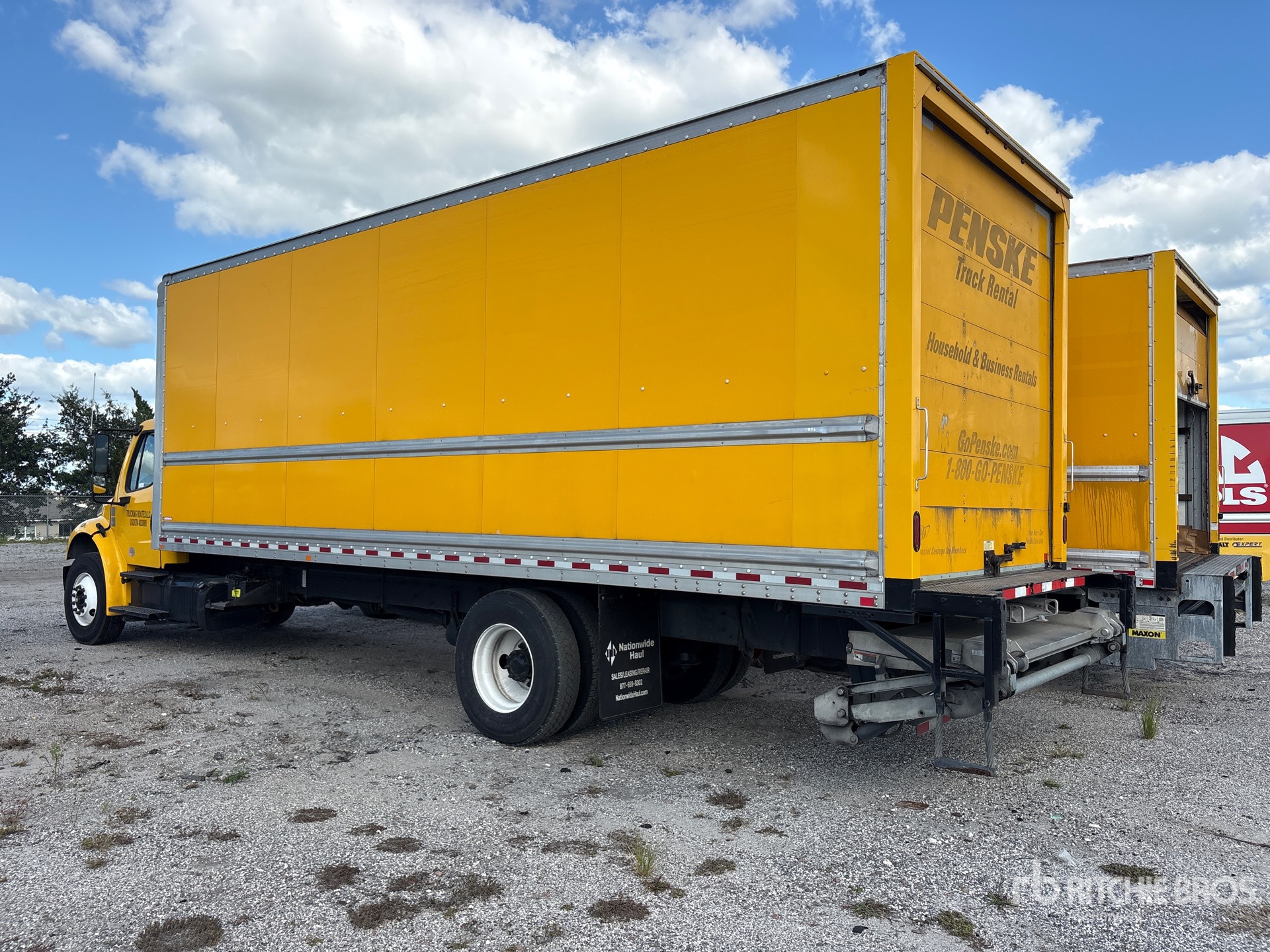 2018 Freightliner M2 106
