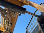 Hydraulics with Bucket Tilt Cylinders