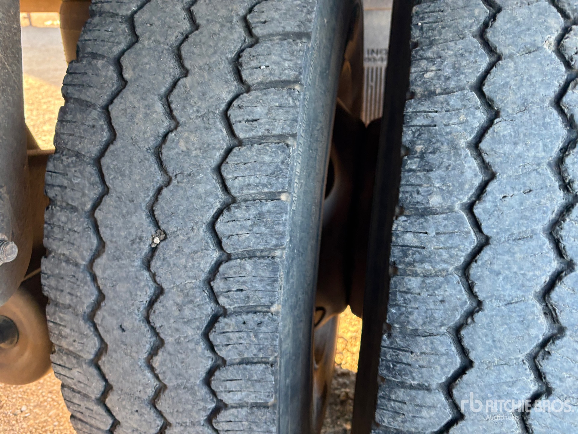2009 Utility VS2RA
